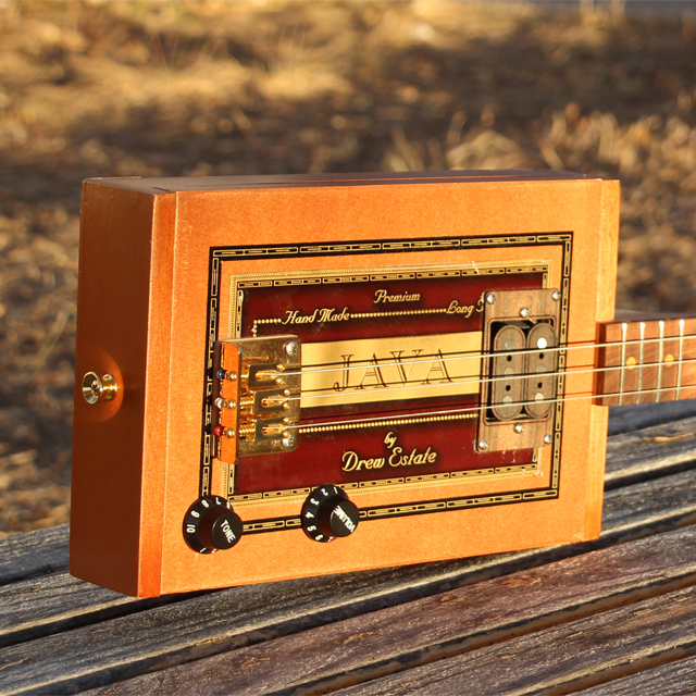 Individualitet Taxpayer hans Building the Java Cigar Box Guitar - Home Built Workshop